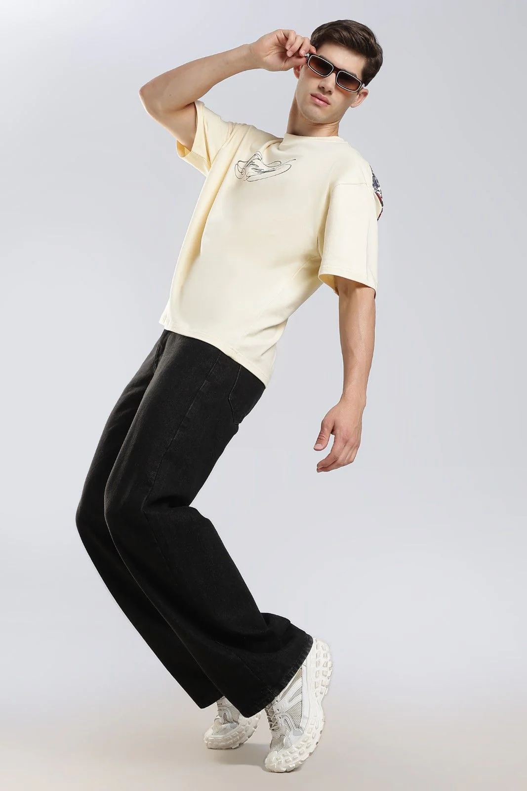 Against Of All Odds Oversized T-shirt - Image 13