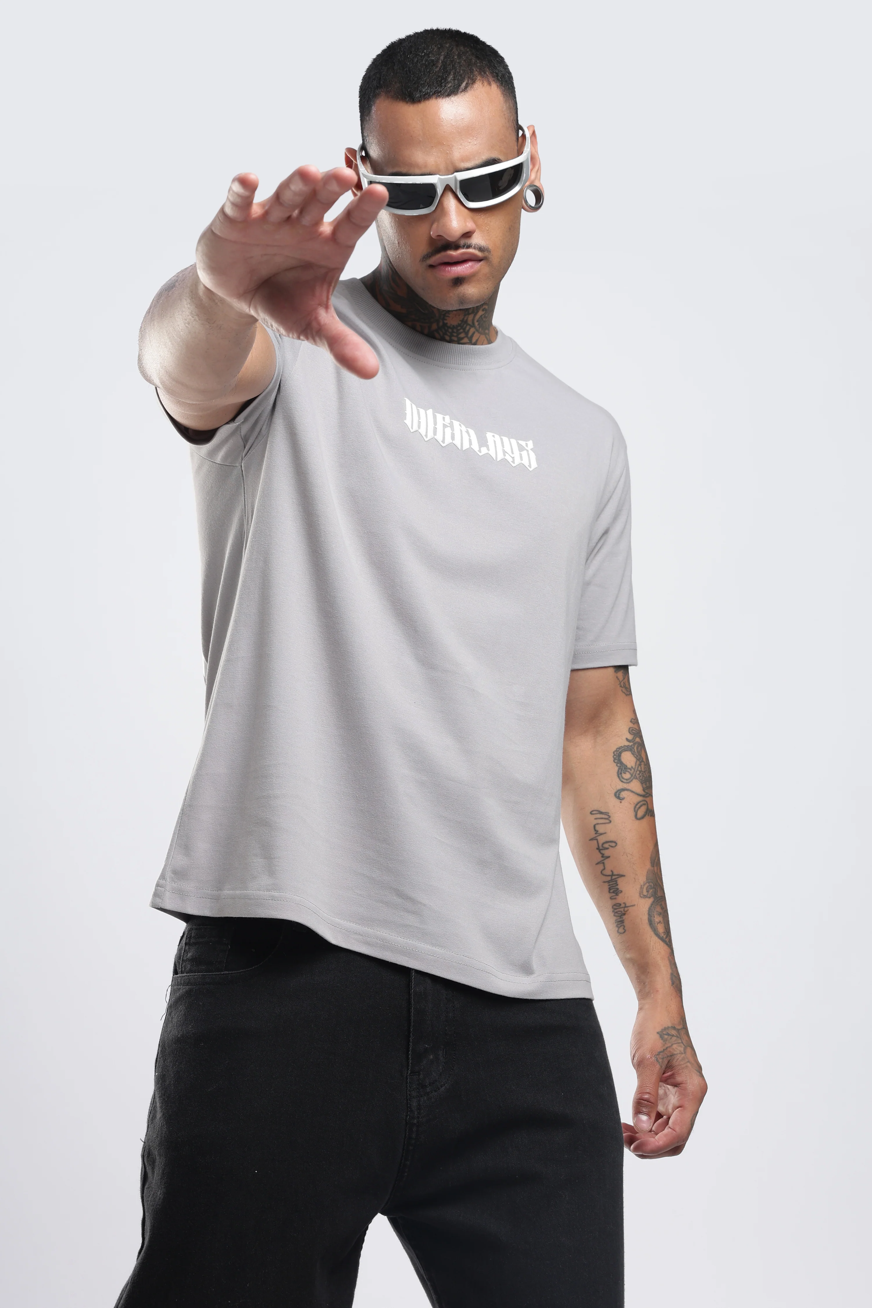Chase Grey Relaxed Fit T-Shirt - Image 9