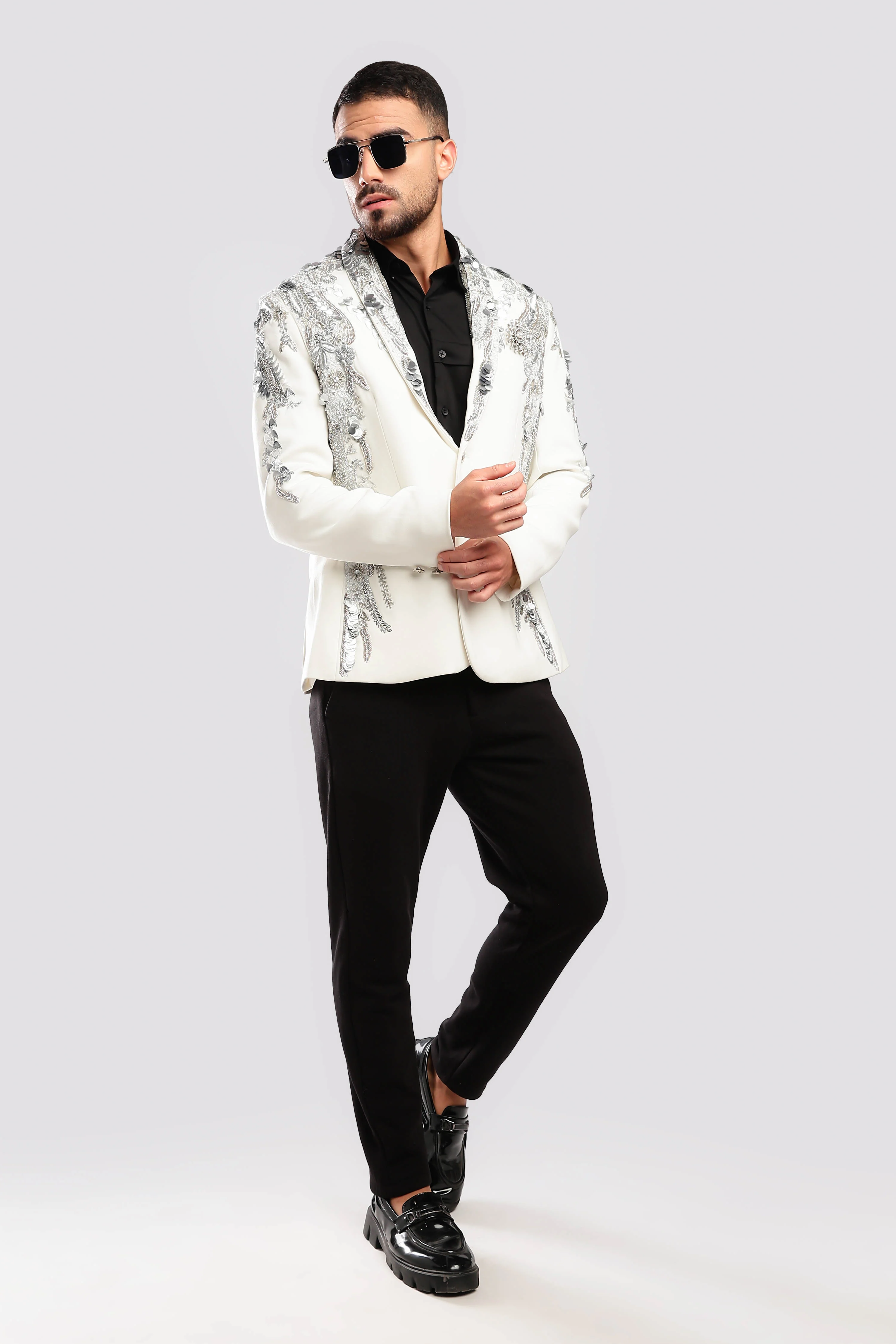Gilded Inlay Zardozi Suit - Image 11