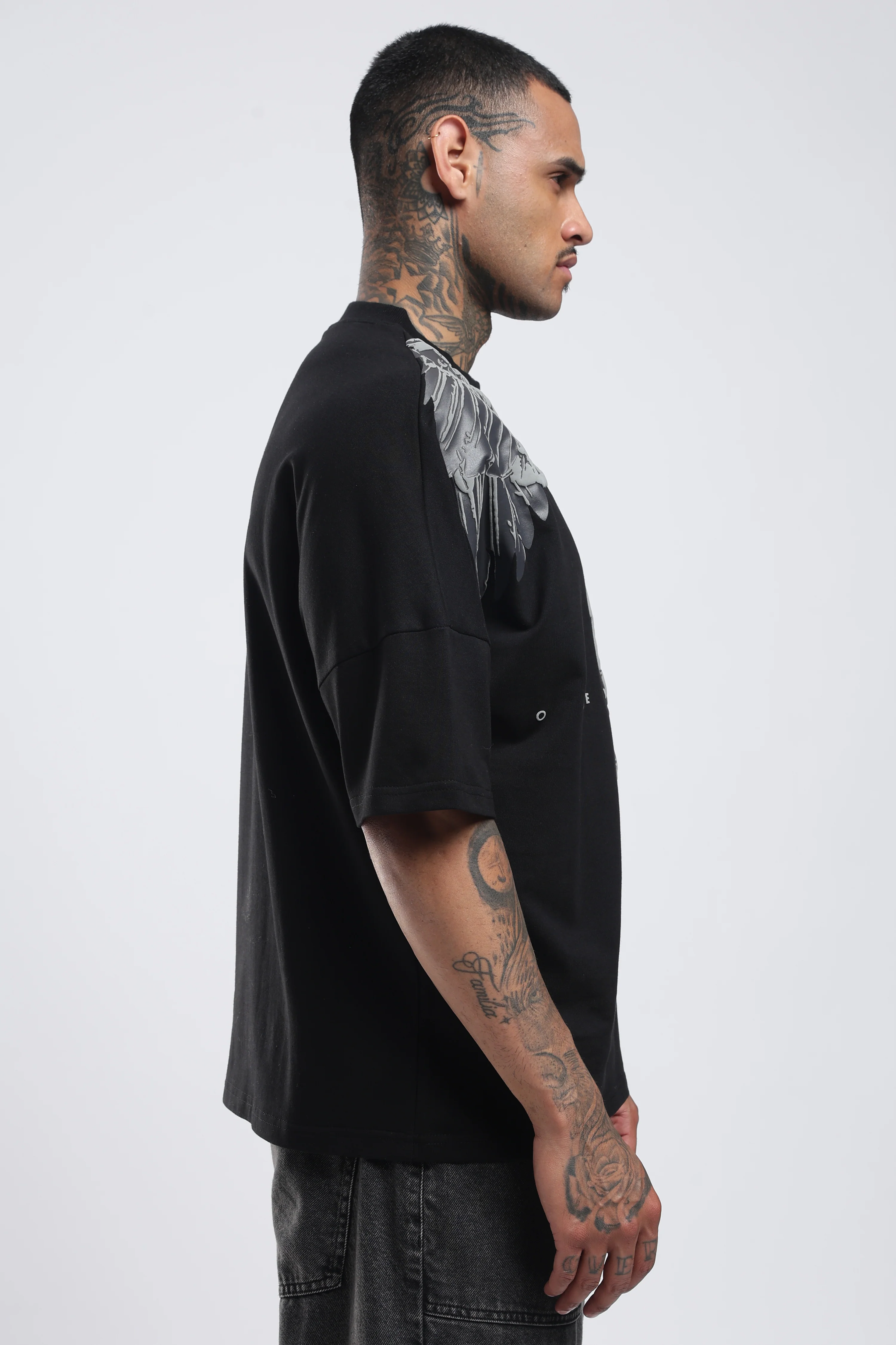 Streak Black Oversized T-shirt - Image 9